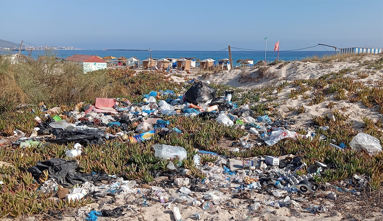 Littoral tunisien, pollution plastique